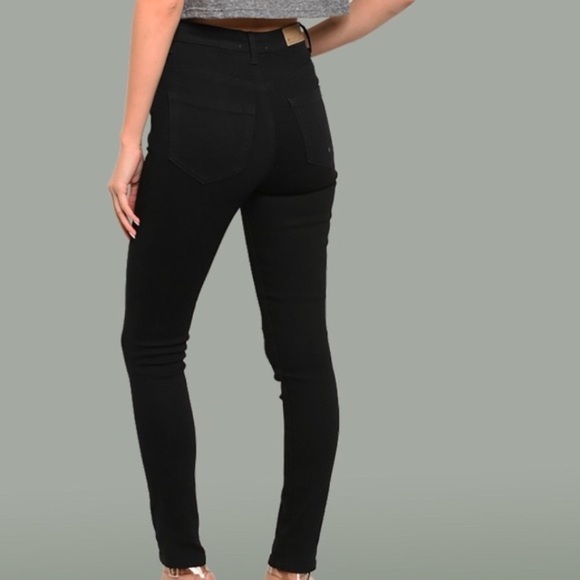 BUNDLE DEAL | NWT high rise jeans/crop stripe top - Picture 3 of 7